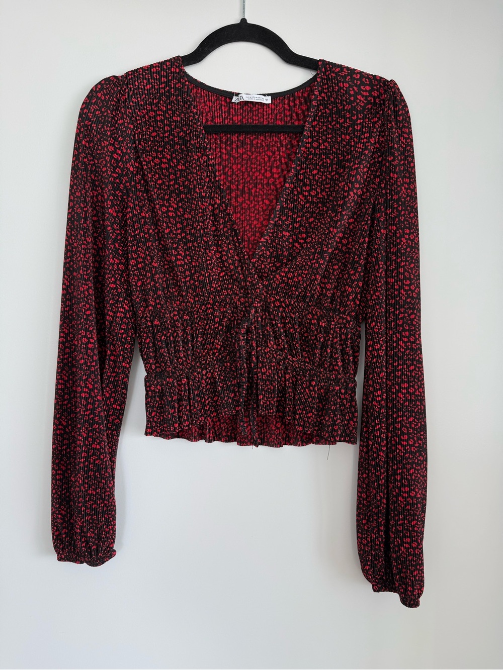 Zara Black and Red Floral V-Neck Smocked Crop Top